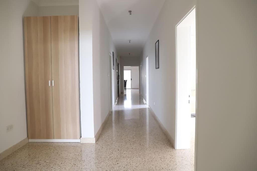 Seaview 3 Bedroom Apartment In Слима Екстериор снимка